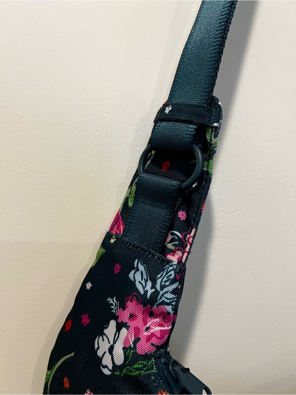 Vera Bradley Reactive Navy Floral Crossbody Bag - Picture 4 of 9